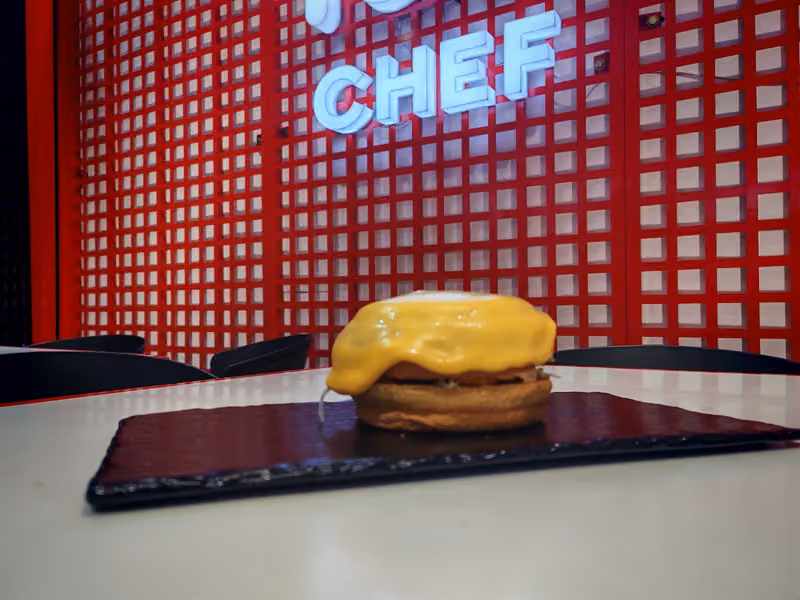 100 Chef Restaurant
