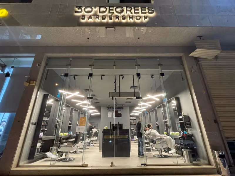 30 Degrees barbershop