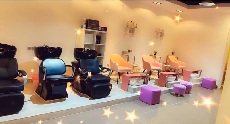 6 Stars Salon