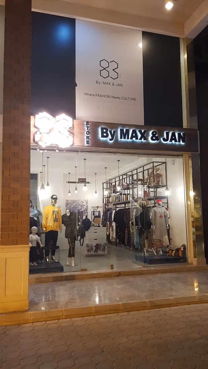 83 Store