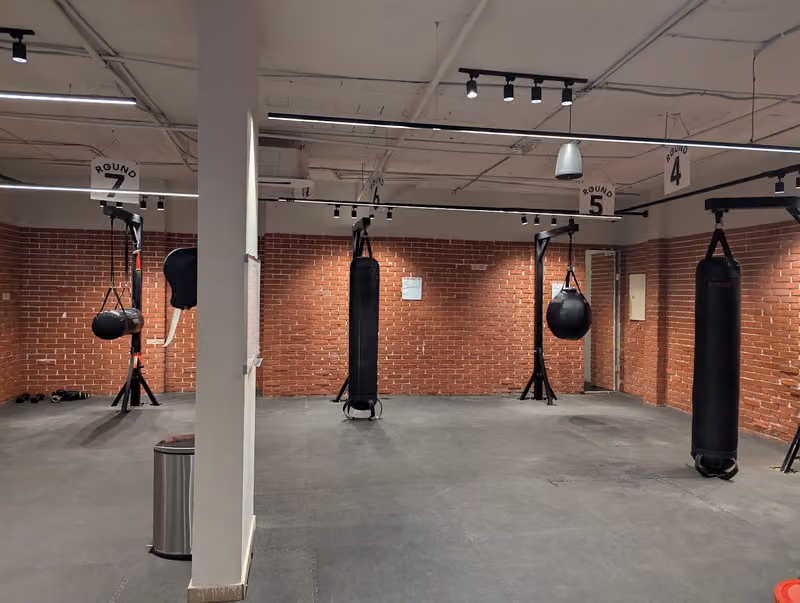 9ROUND Gent's