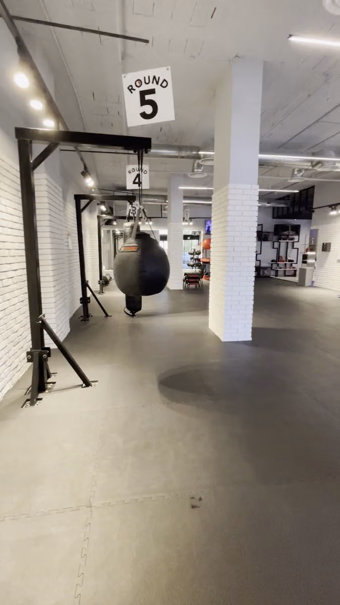 9ROUND Men