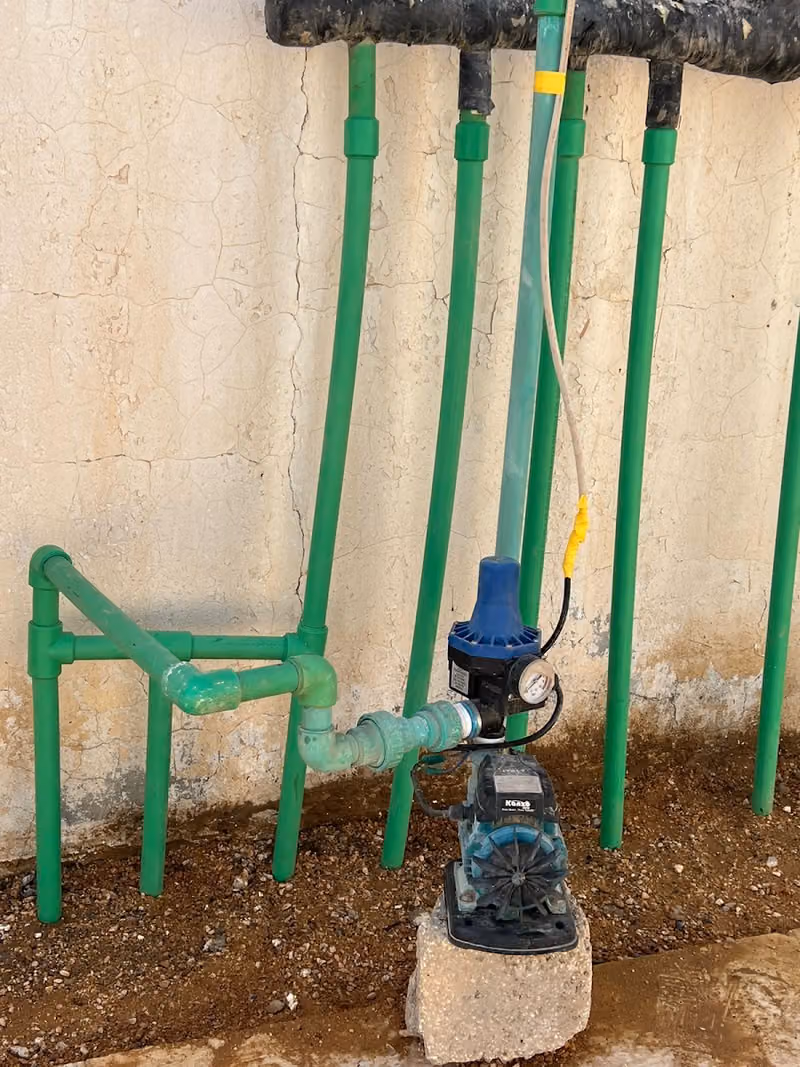 عادل للكهرباء والسباكة