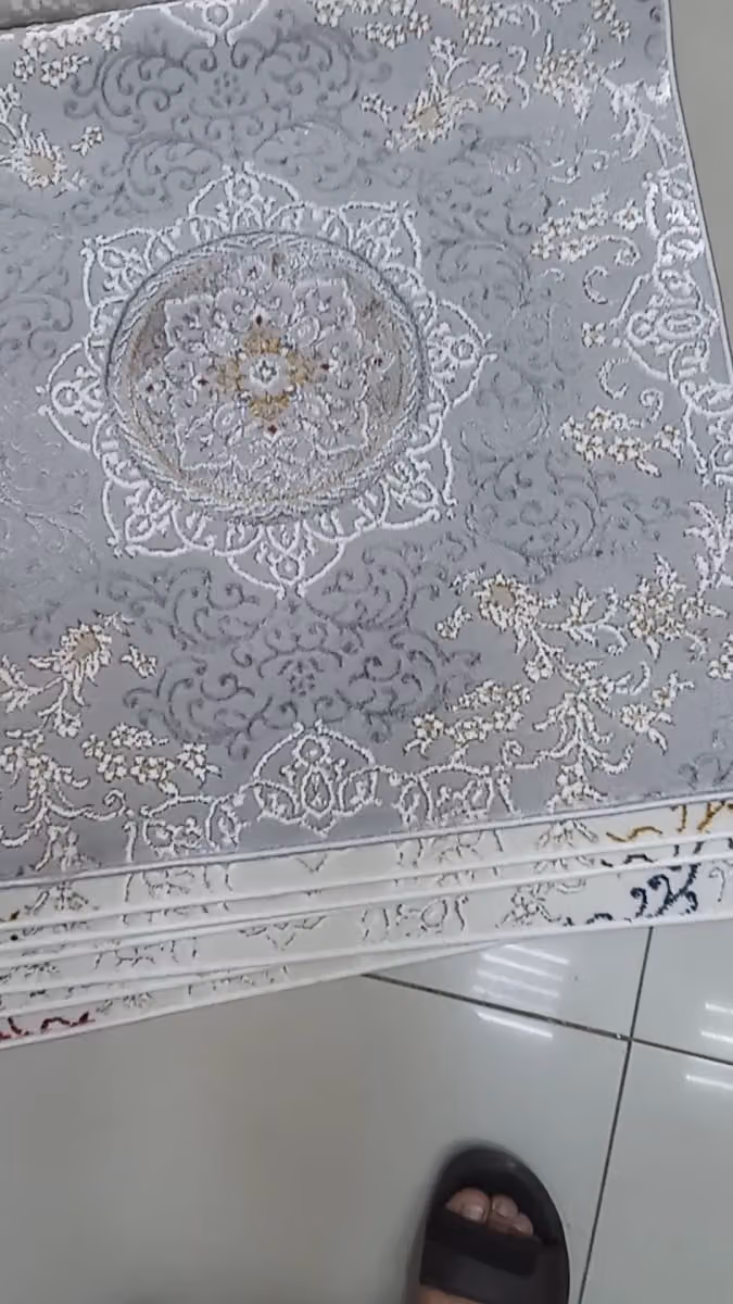 عالم المفروشات الارضية