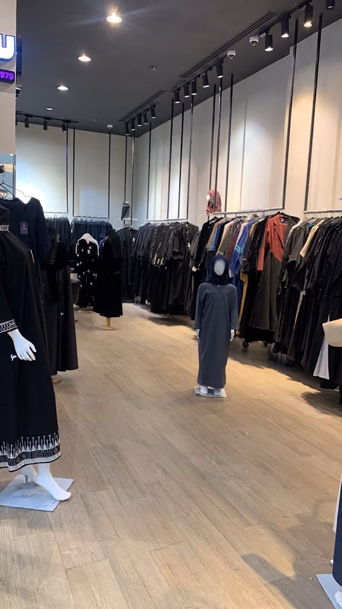 عبايات سنيوريتا
