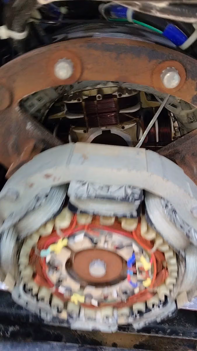 ABDUL MOHSEN RJ ALMUTAIRI REAPAIRING GENETROR AND REPPARING MOTOR