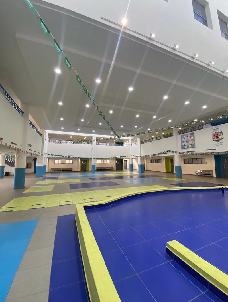 مدرسة أبي الطيب المتنبي الابتدائية