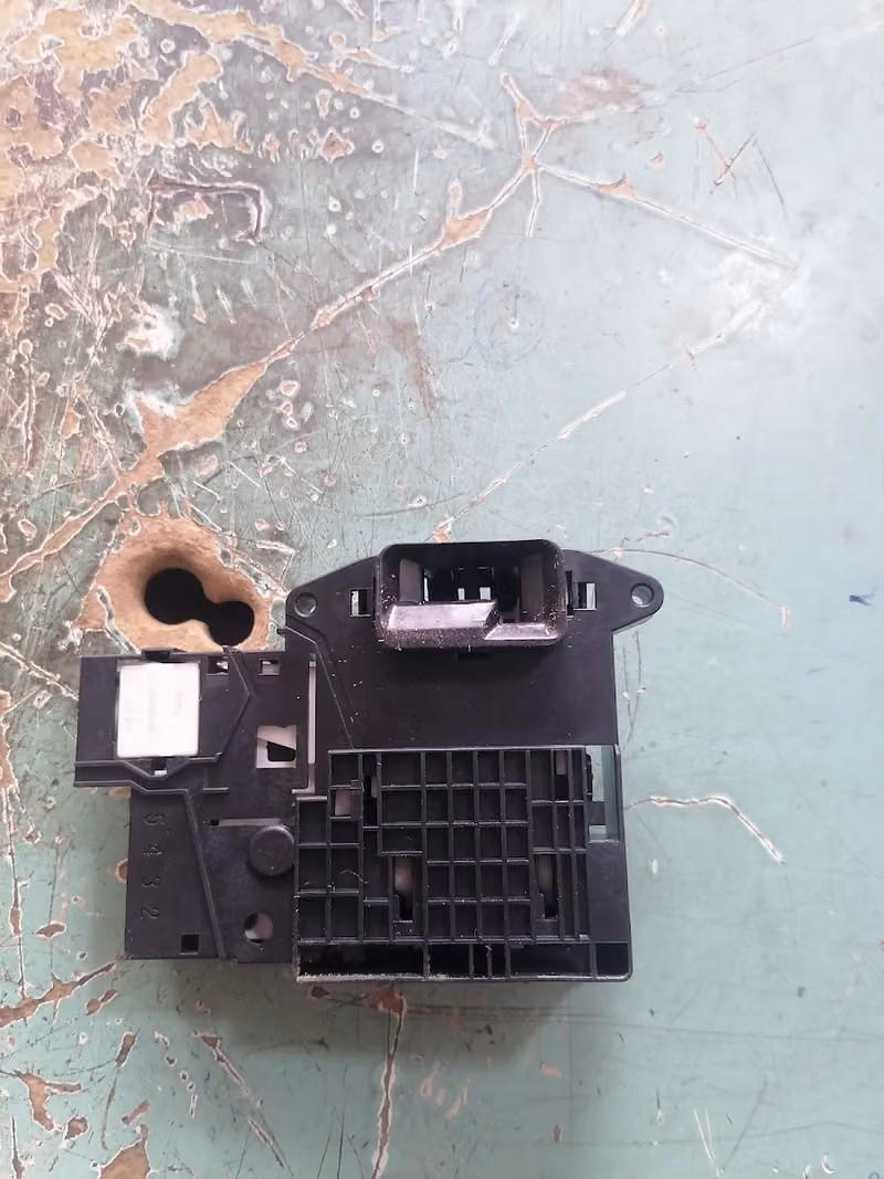 AC spare parts shop قطع الغيار التبريد التكيف