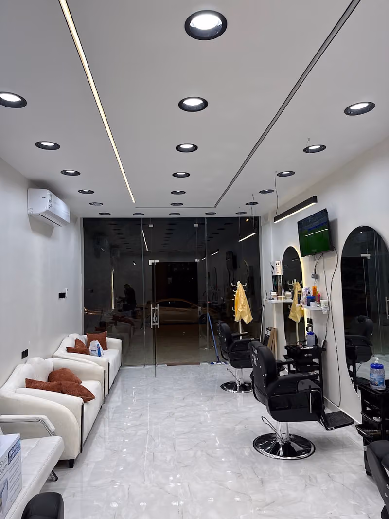 💈عديد المزايا للحلاقة الرجالية(Barber shop)💈