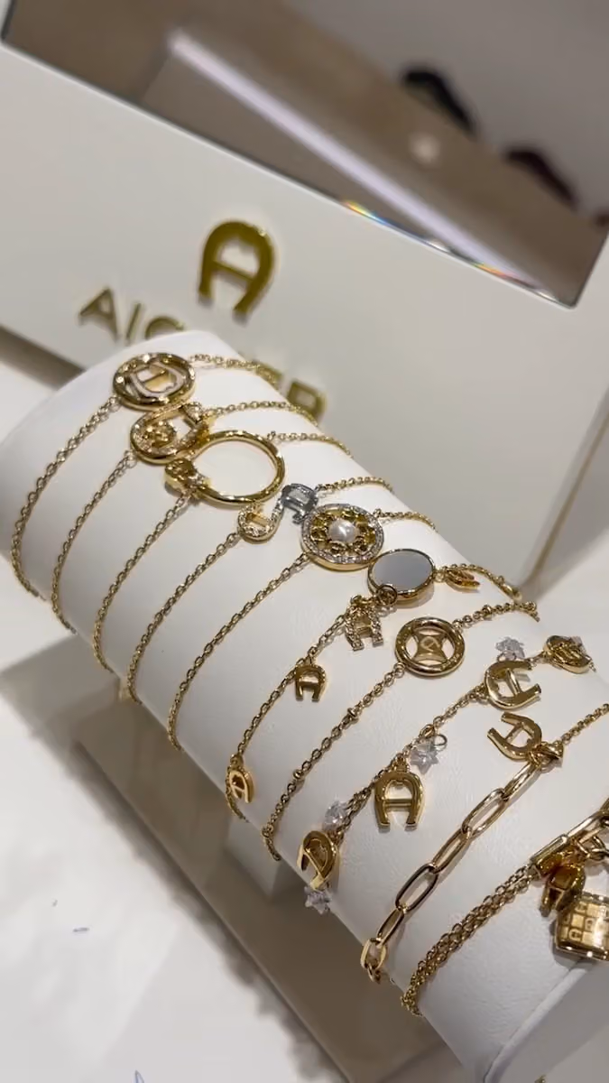 AIGNER - Kingdom Tower
