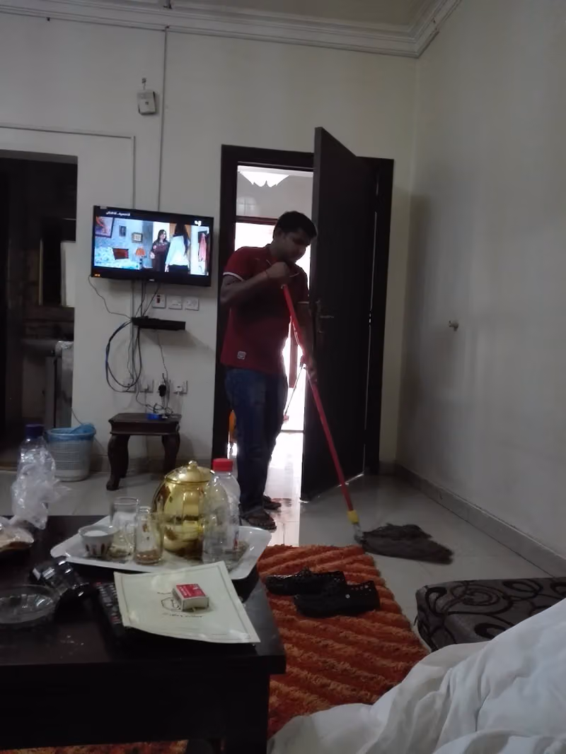 اجنحة اديم الفندقية