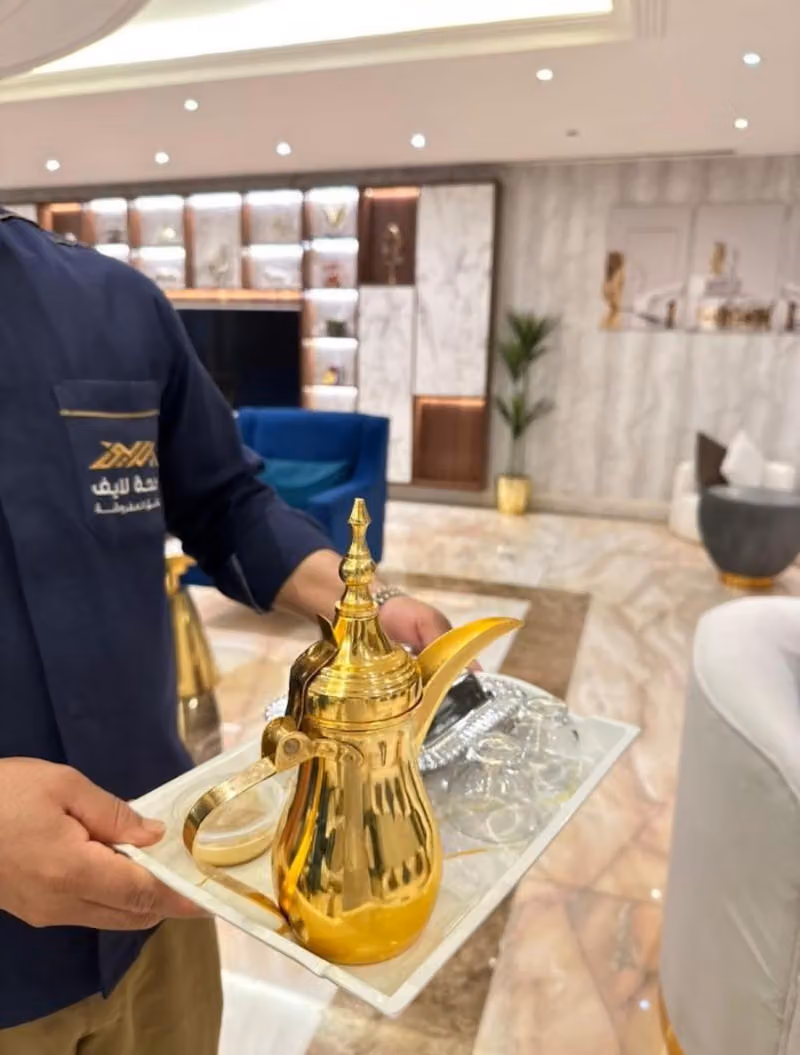 اجنحة لايف للشقق المخدومة