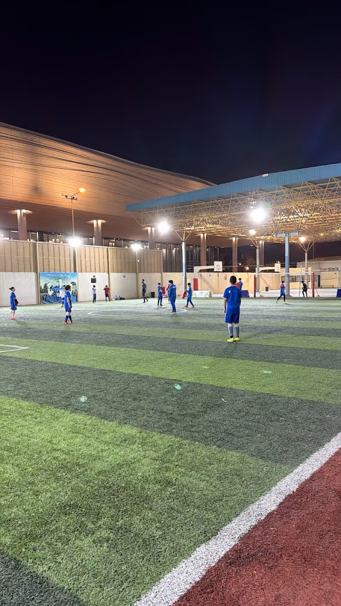 اكادمية الهلال مدارس نجد الأهلية