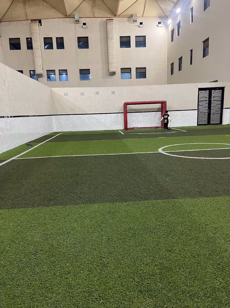 اكاديمية الفيفا المتحدة الرياضية فرع الملقا