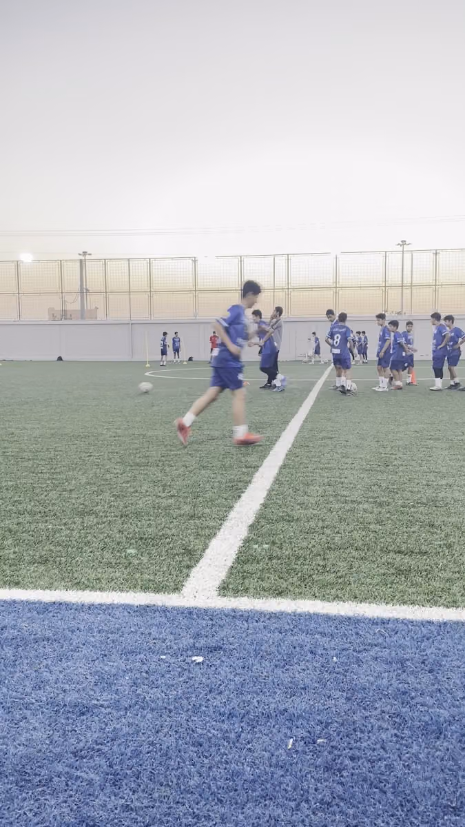 أكاديمية المحترف الرياضية
