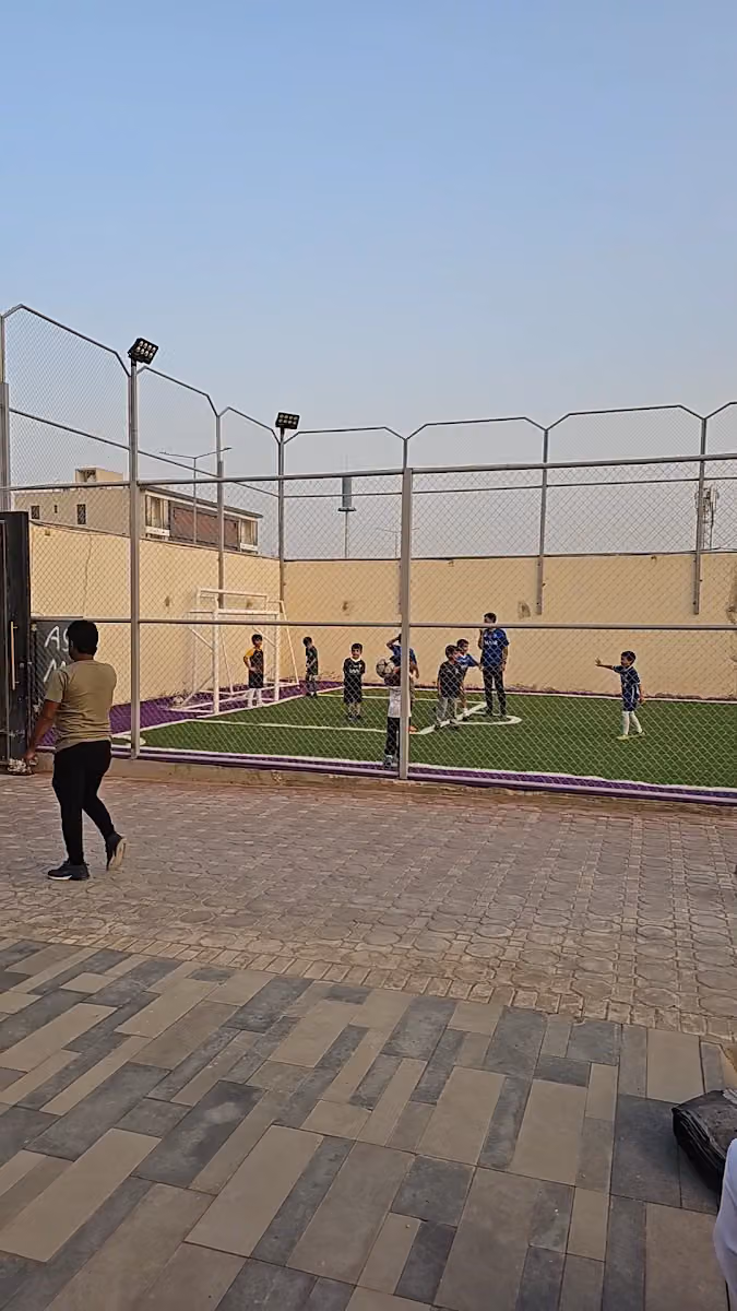 اكاديمية اساس لكرة القدم