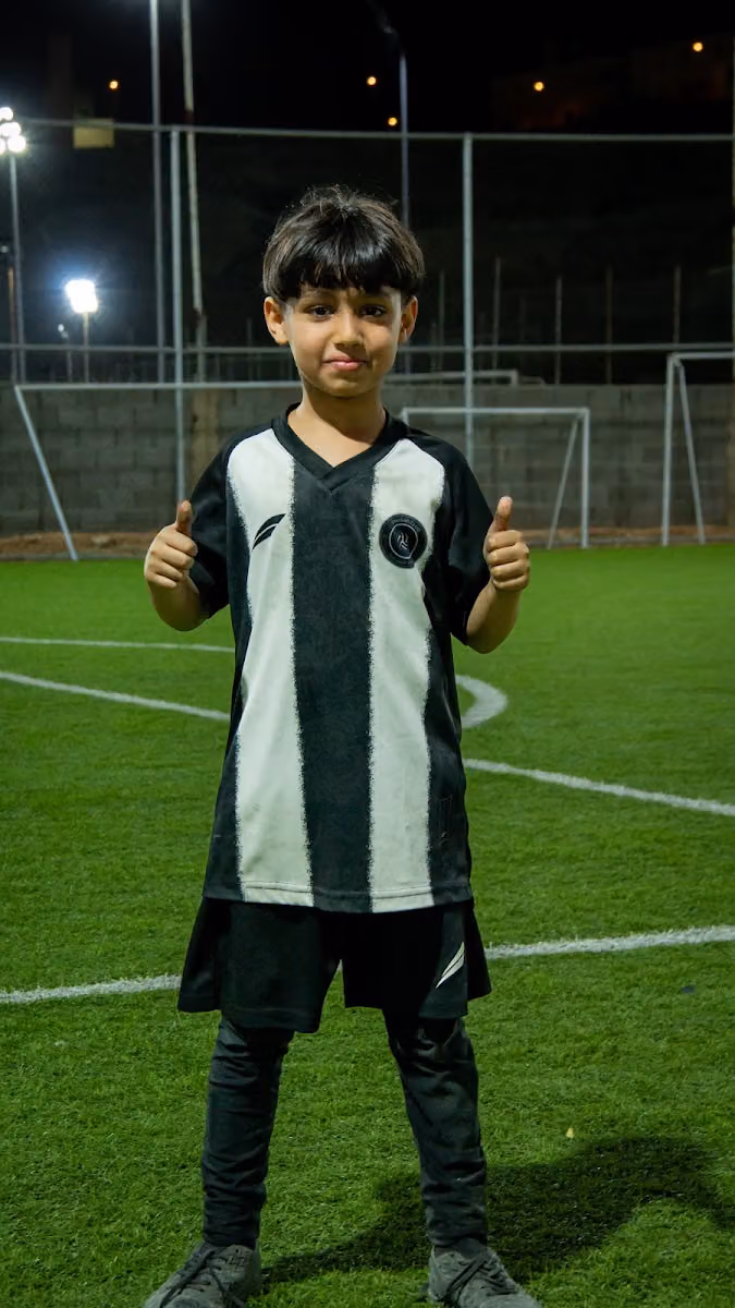 اكاديمية نادي الشباب