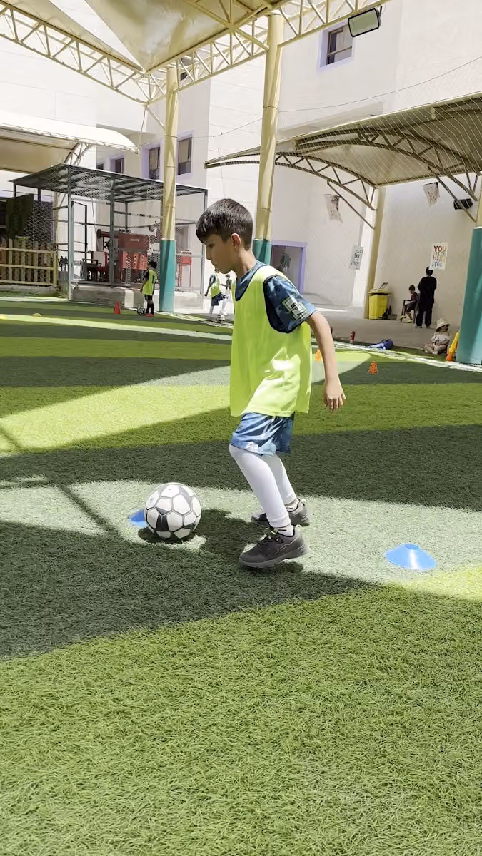 أكاديمية سديم لكرة القدم