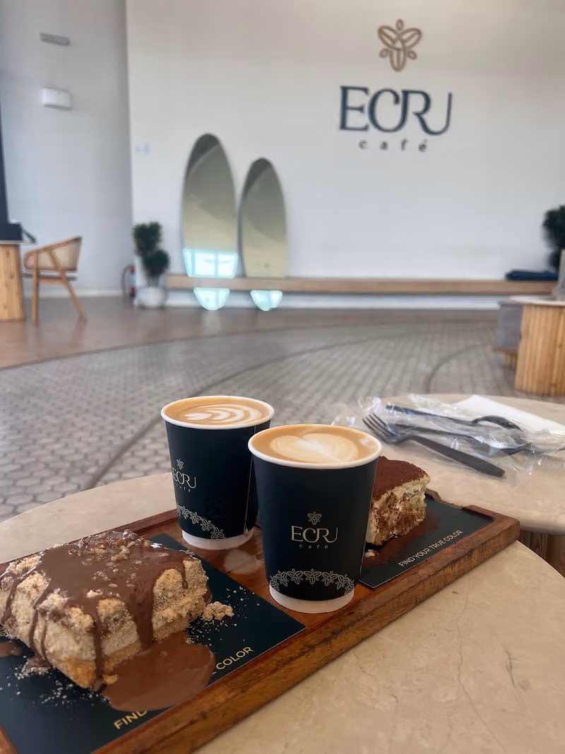 ECRU Cafe || قهوة مختصة