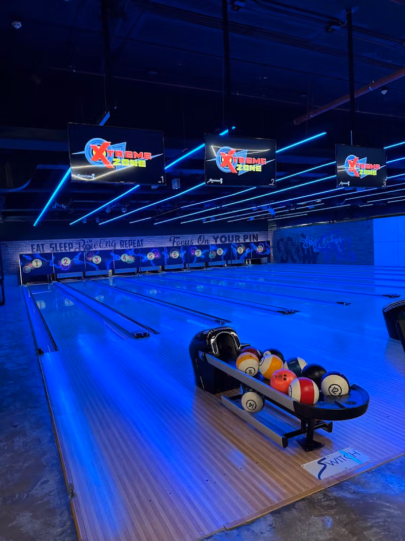 Xtreme bowling اكستريم بولنق