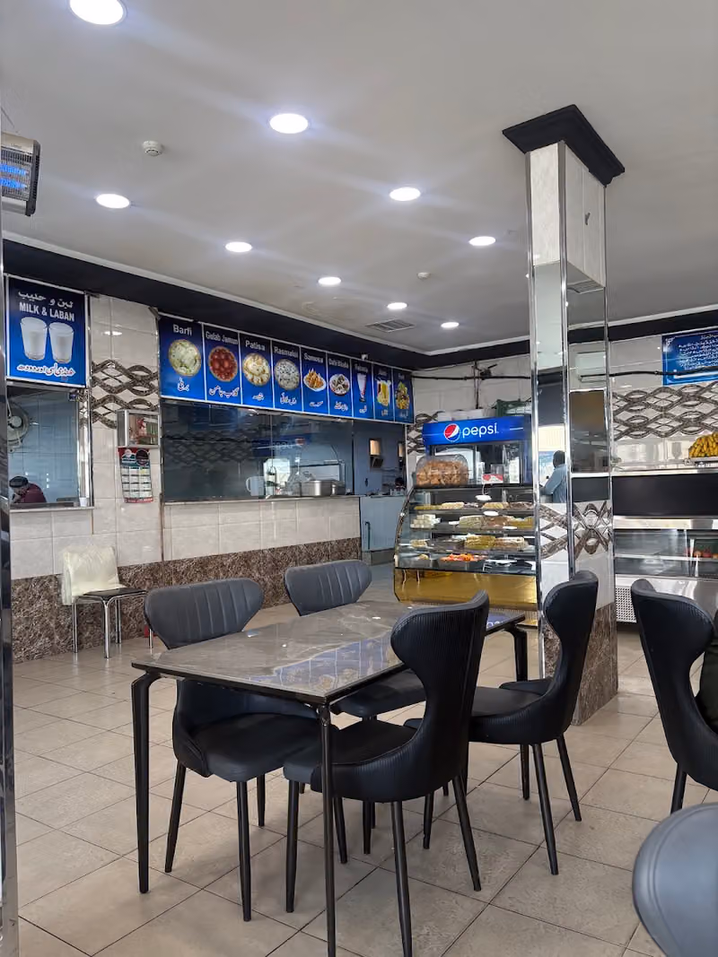 Al Zamil Restaurant مطعم الزامل