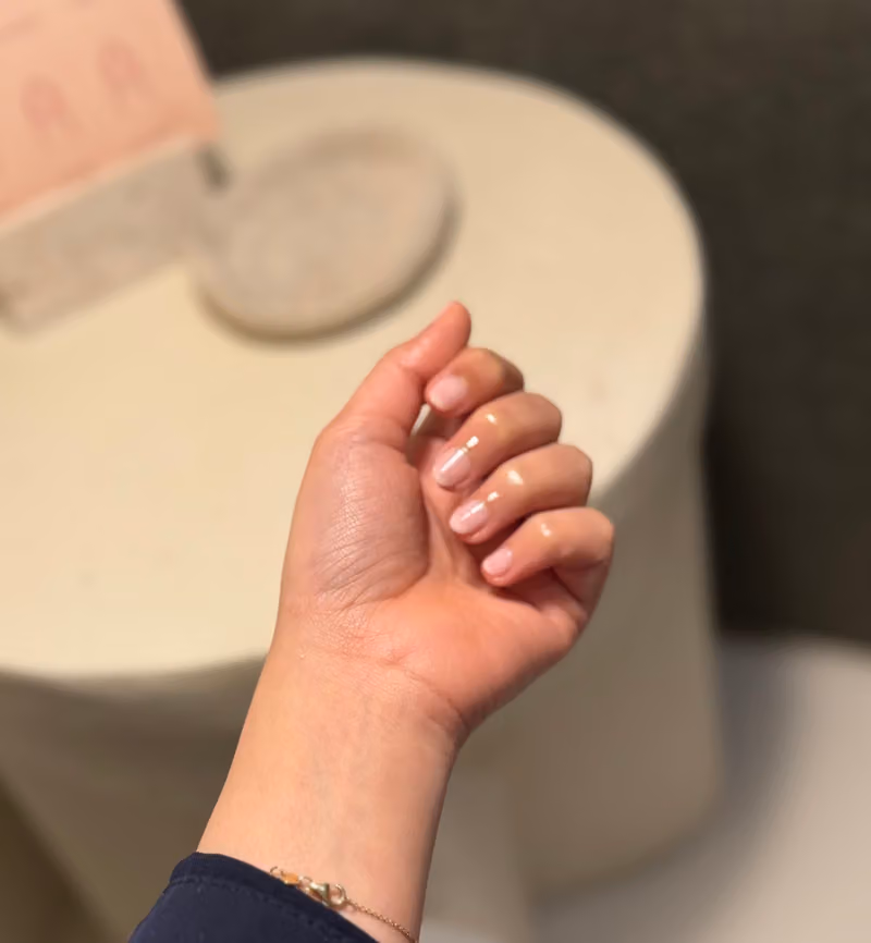 (العارض) Lama nails