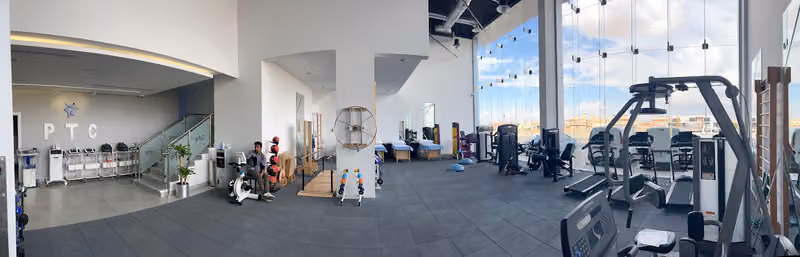 الاخصائيون للعلاج الطبيعي - الدائري الغربي Physical Therapists Center Oreijah