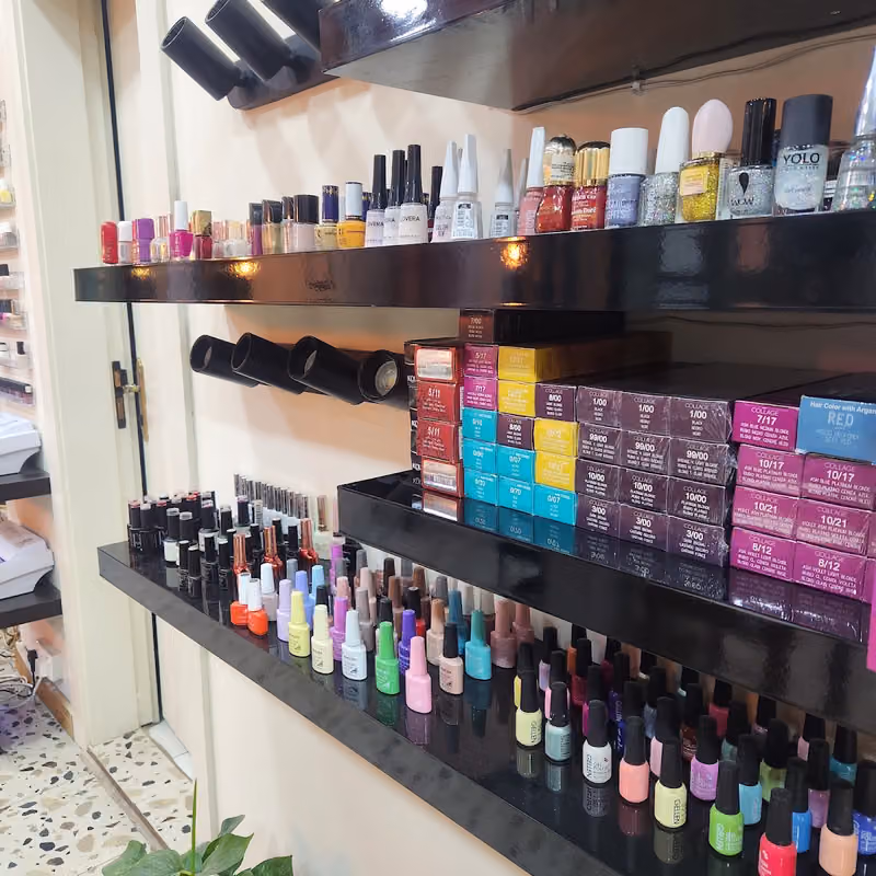 العنود سبا للشعر والأظافر والعناية بالبشرة
