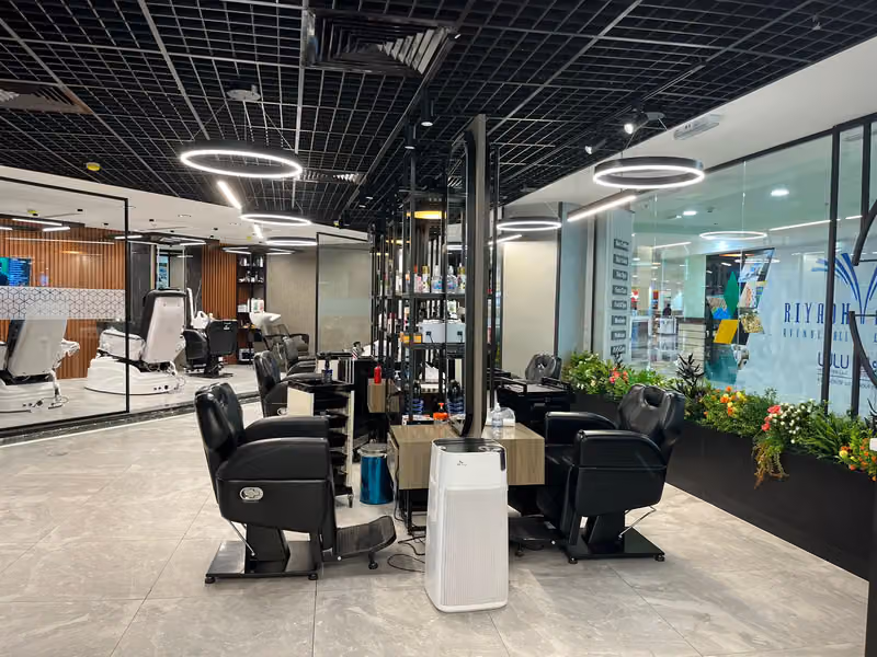 Albinia Mens & Kids Salon