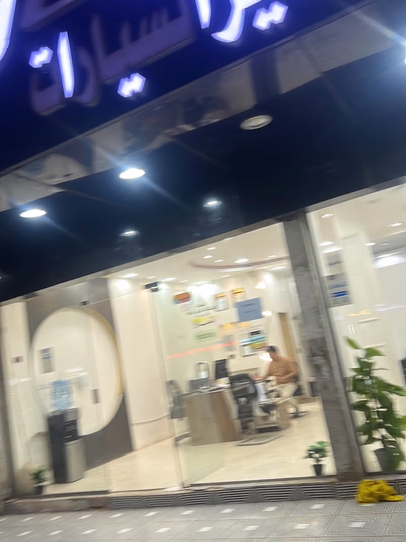 البنان لتأجير السيارات العزيزية