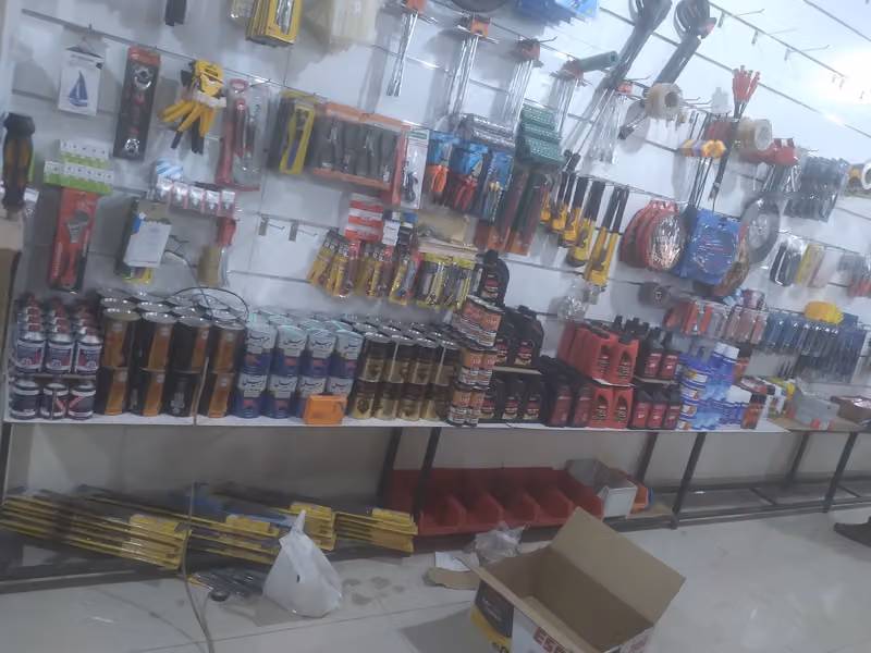 البرقاوي للكفرات و الزيوت و البطاريات وخدمات الشاحنات