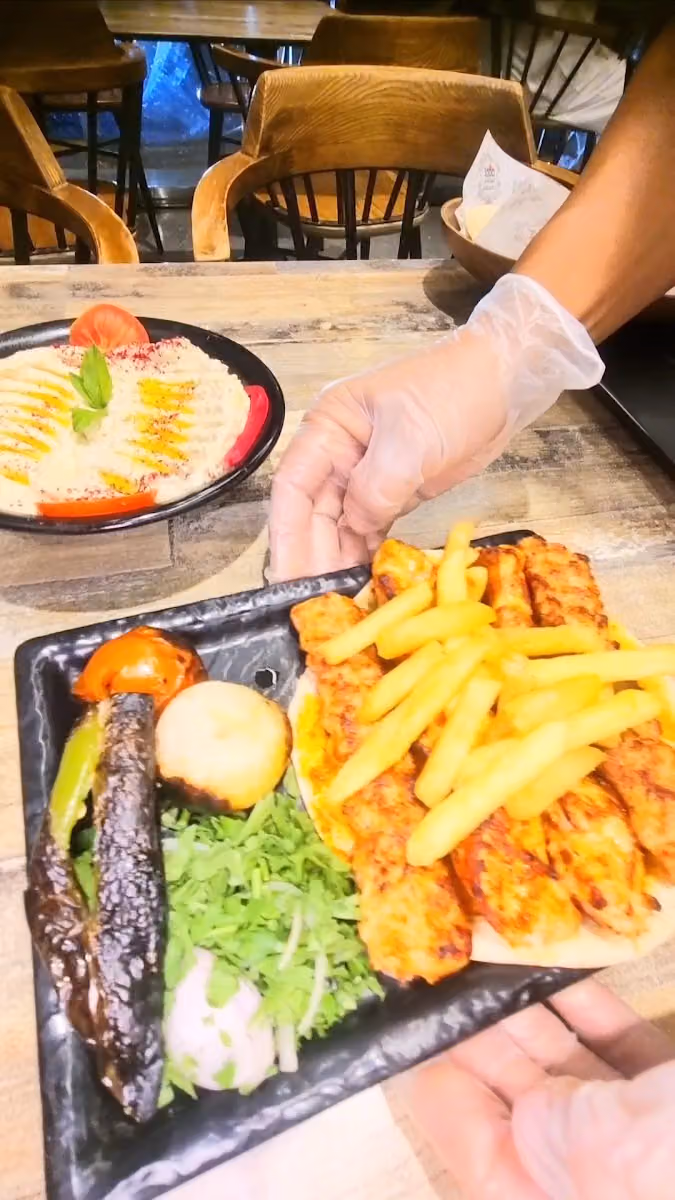 مطعم ألف عوافي