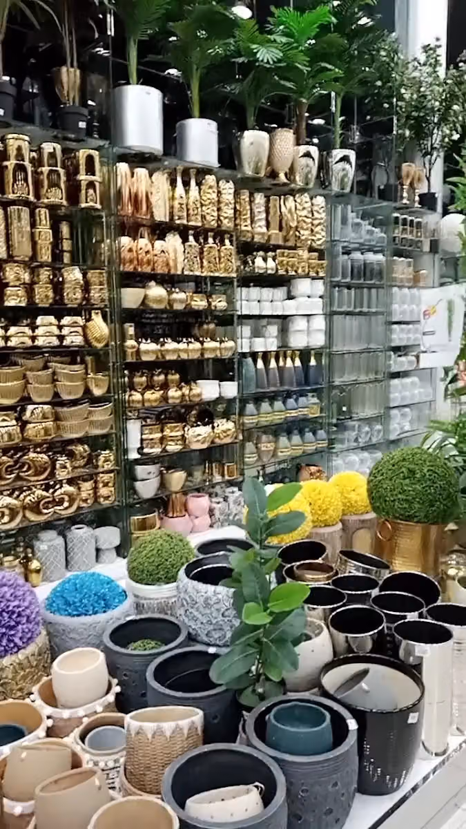 الهدايا مول ــ فرع لبن