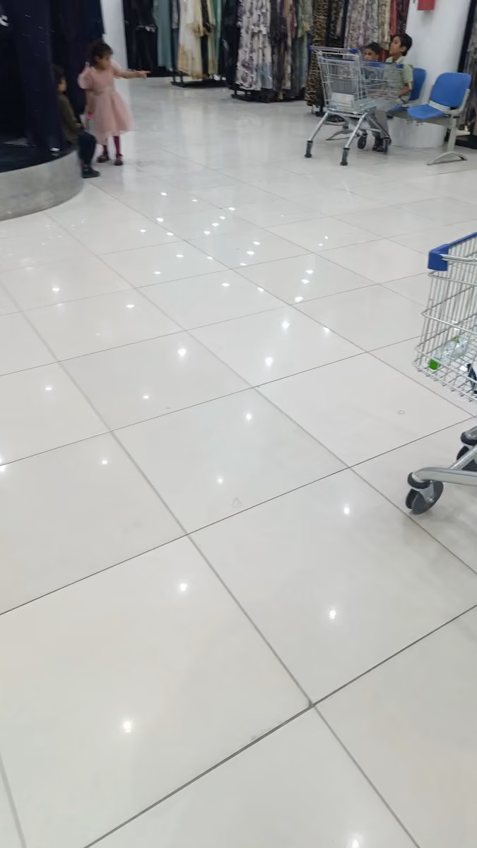 الهرم بلازا