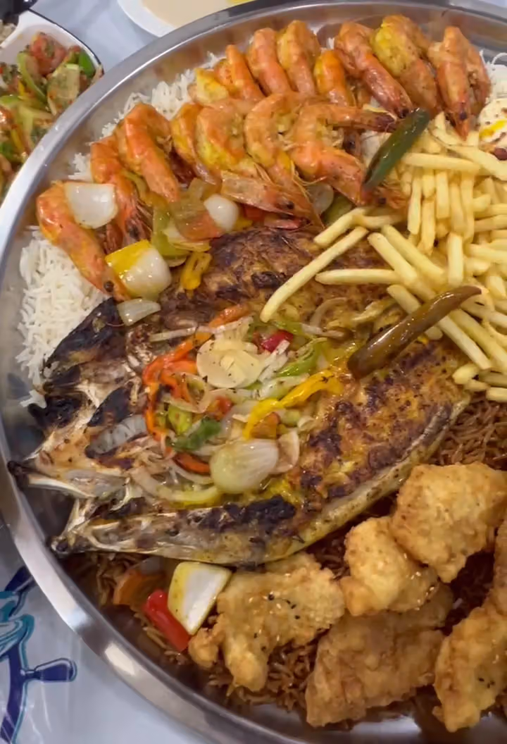الحوت للمأكولات البحرية