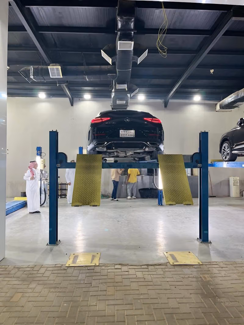الخبير 2