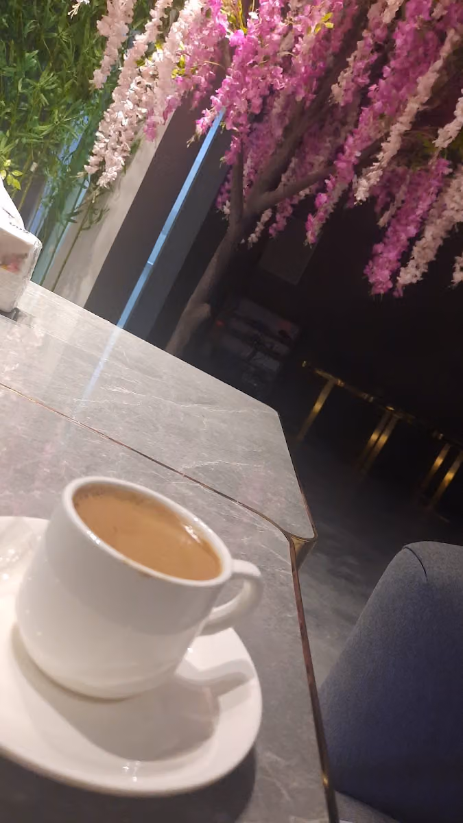 اللحظات السبعه لاونج ( من دبي الى الرياض )
