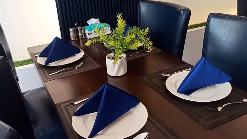 Almaqla Seafood Restaurant مطعم المقلى للمأكولات البحرية