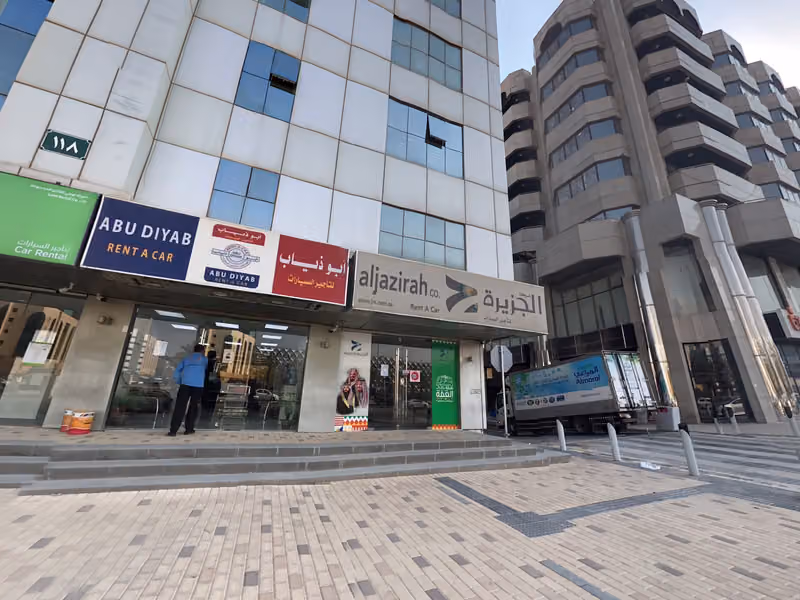 المفتاح لتاجير السيارات