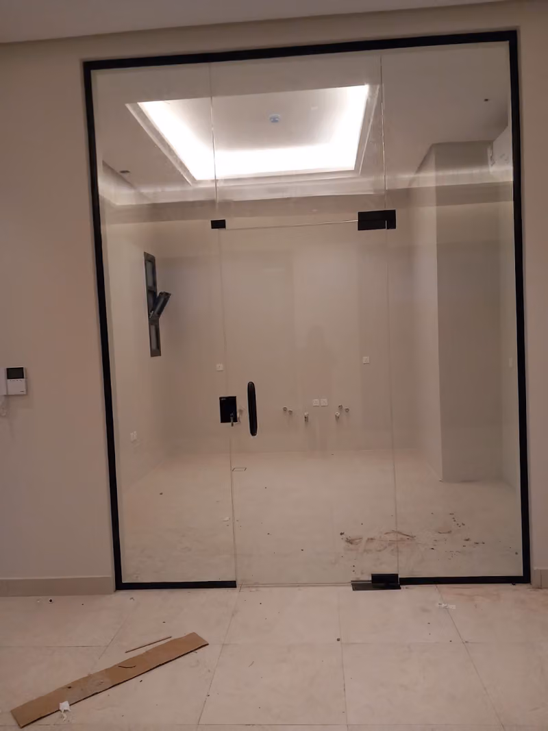 المنيوم وزجاج ولكسان