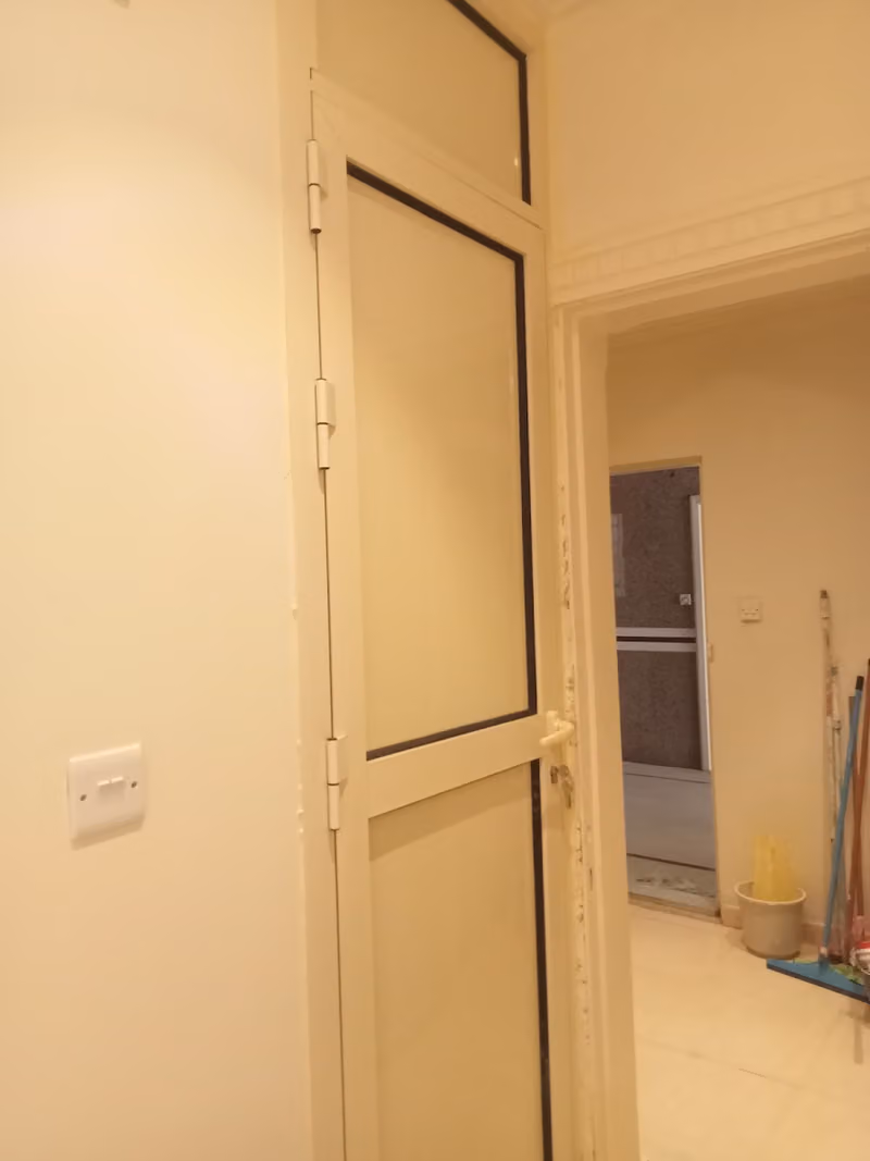 المنيوم وزجاج