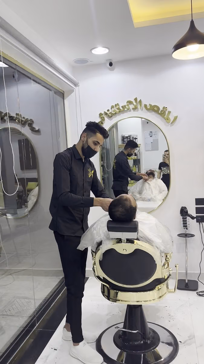 المقص الاستثنائي للحلاقه٢