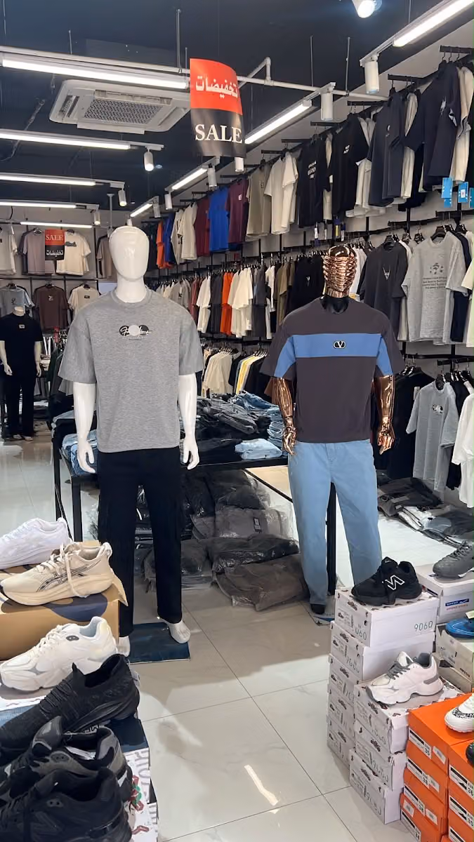 المتجر الممتاز للاسبورات فرع طويق