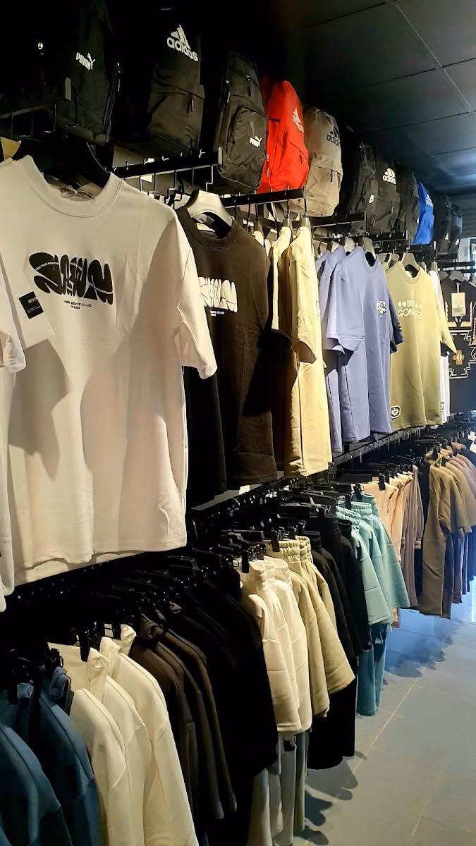 المتصدر للرياضة sports shop