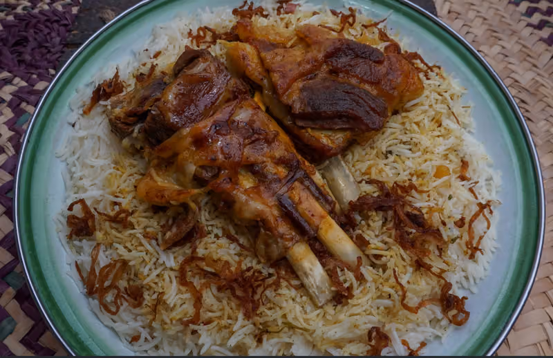 مطعم بيت المعازيب البندرية الفرع الرئيسي