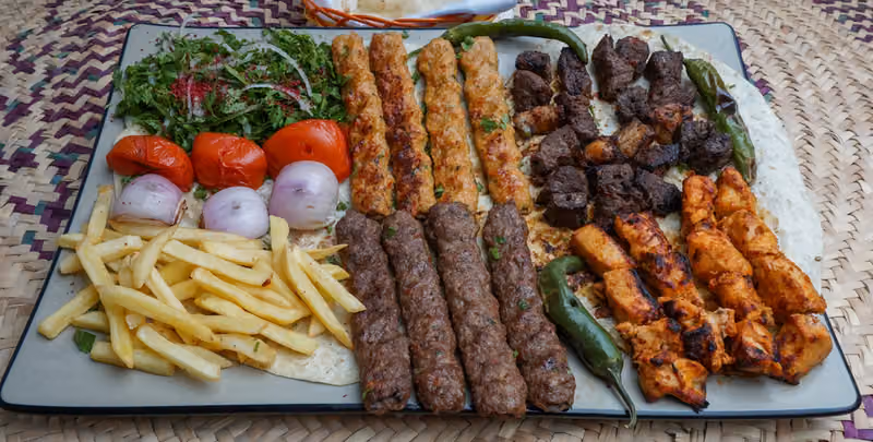 مطعم بيت المعازيب البندرية الفرع الرئيسي