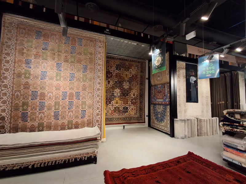 القفاري للسجاد والباركيه | Alkaffary Carpets &Parquet