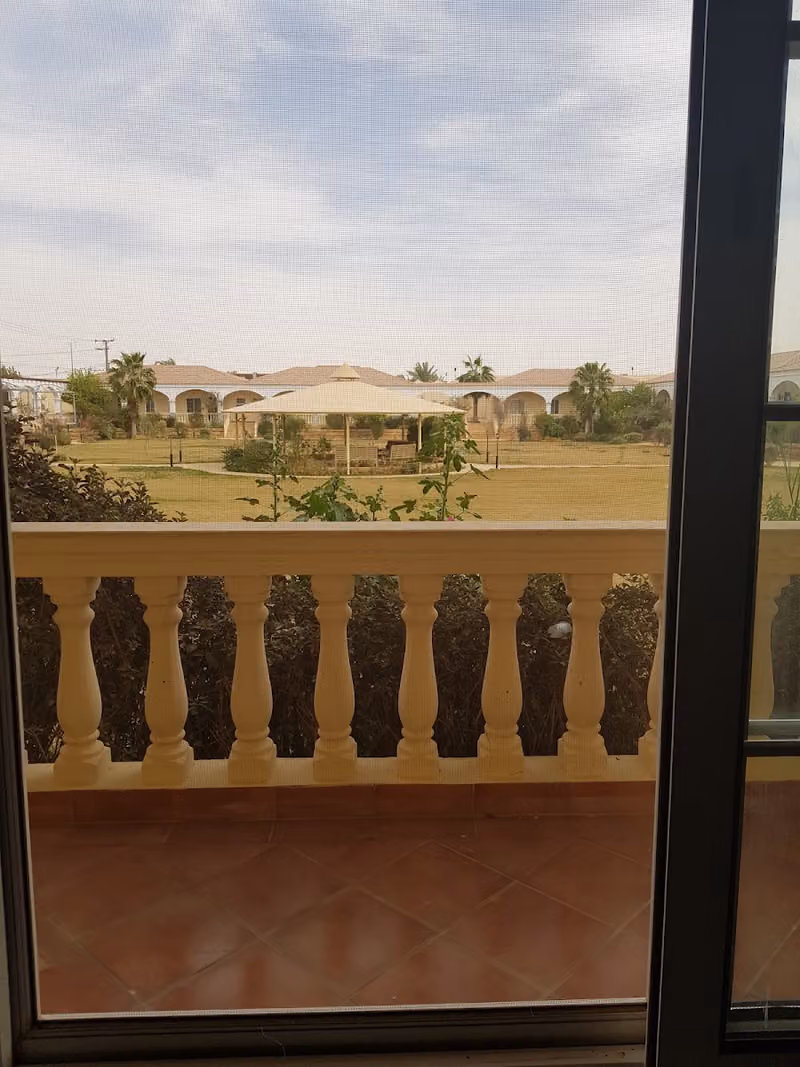 Alrimal housing compound
