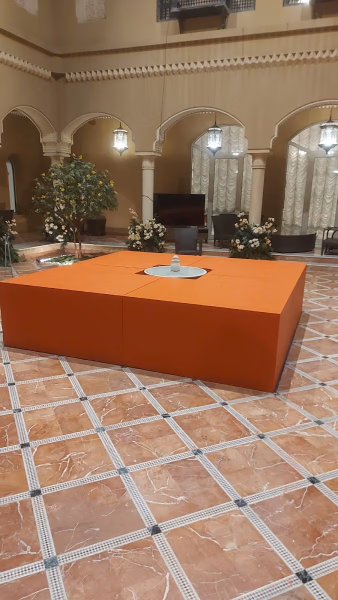 الريس سكر للنجارة والديكور