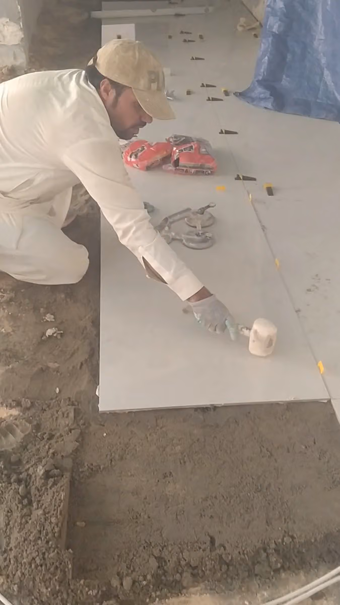 الشايقي لاصلاح المفاتيح وبرمجة السيارات الاساسي